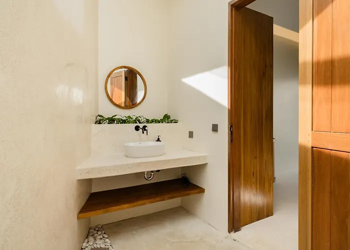 Villa La Tropical Uluwatu, Bingin Uluwatu (Bali)