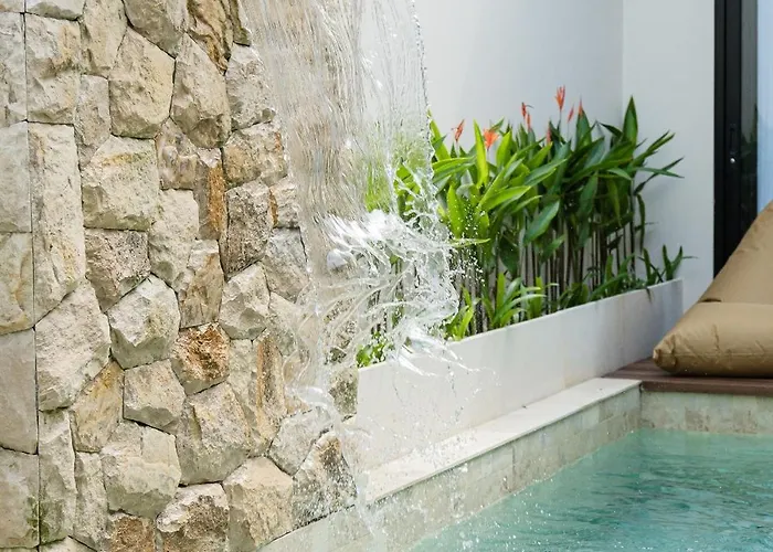 Villa La Tropical Uluwatu, Bingin *